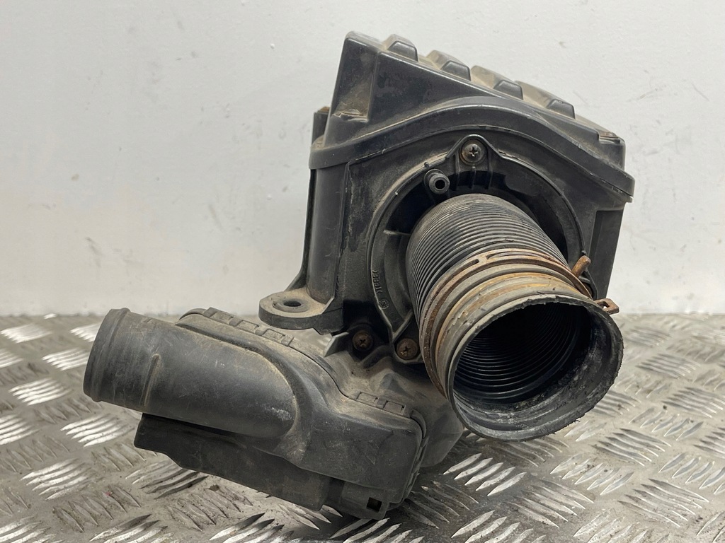 фото №7, Volvo xc70 2004 корпус фільтра повітря