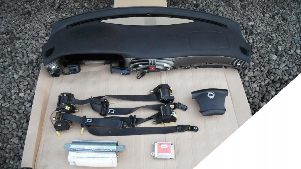 фото №1, Lancia thesis 01- консоль подушки безпеки ремені - eu