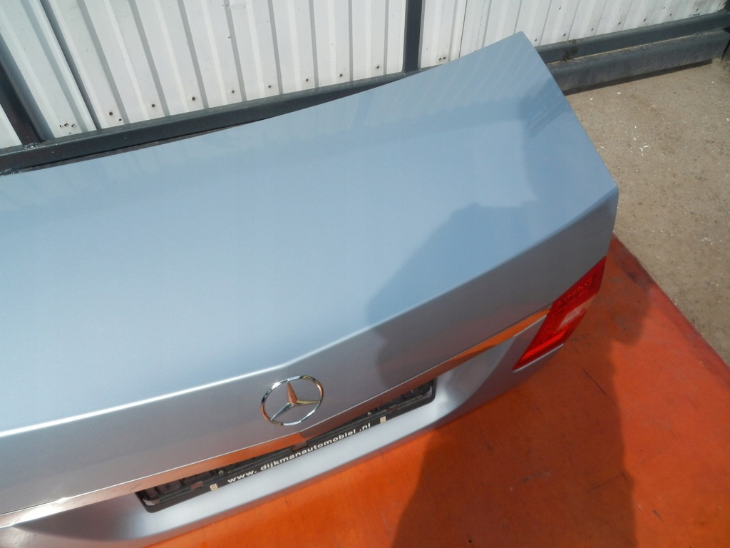 фото №8, Крышка багажника багажника комплектная mercedes w212 sedan 988