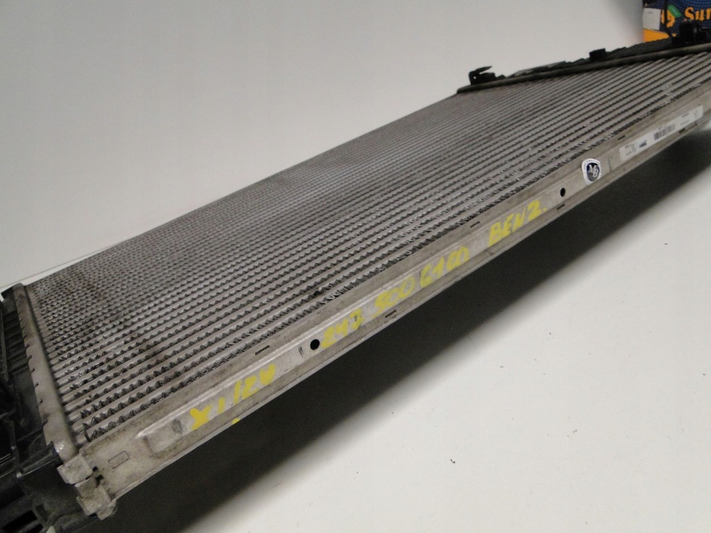 Mercedes a klasa 177 cla 118 радіатор повітря інтеркулер a2475006100 Недорого