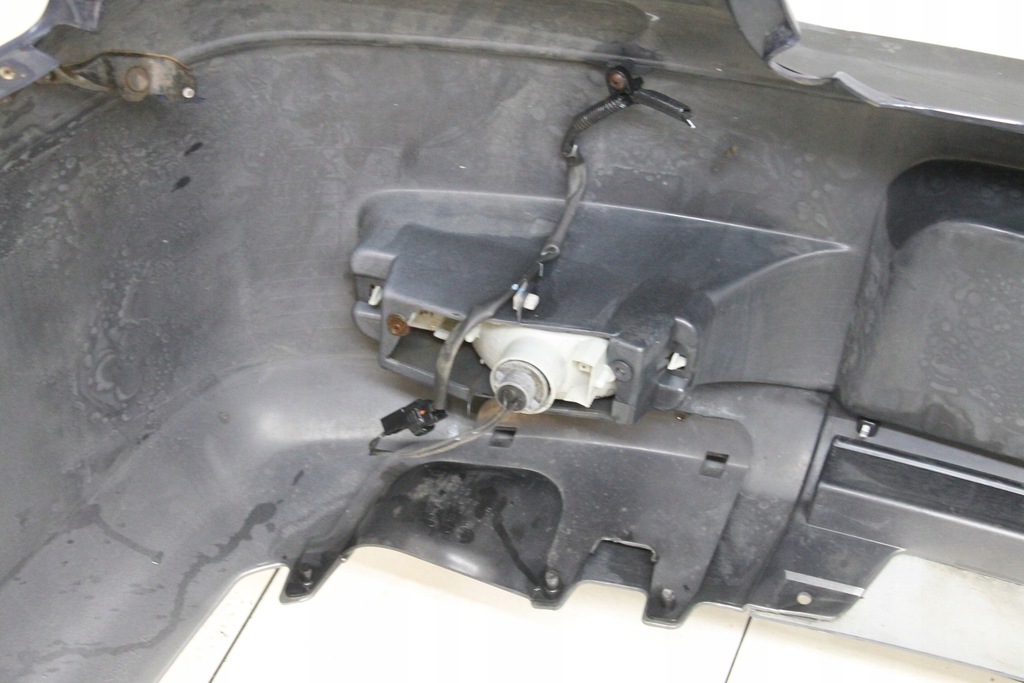 фото №9, Mitsubishi outlander i 1 2003r- бампер задняя задний