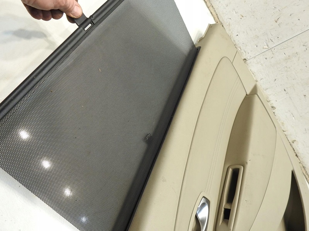 фото №7, Обивка дверь правый задняя renault scenic iii 829a00237r