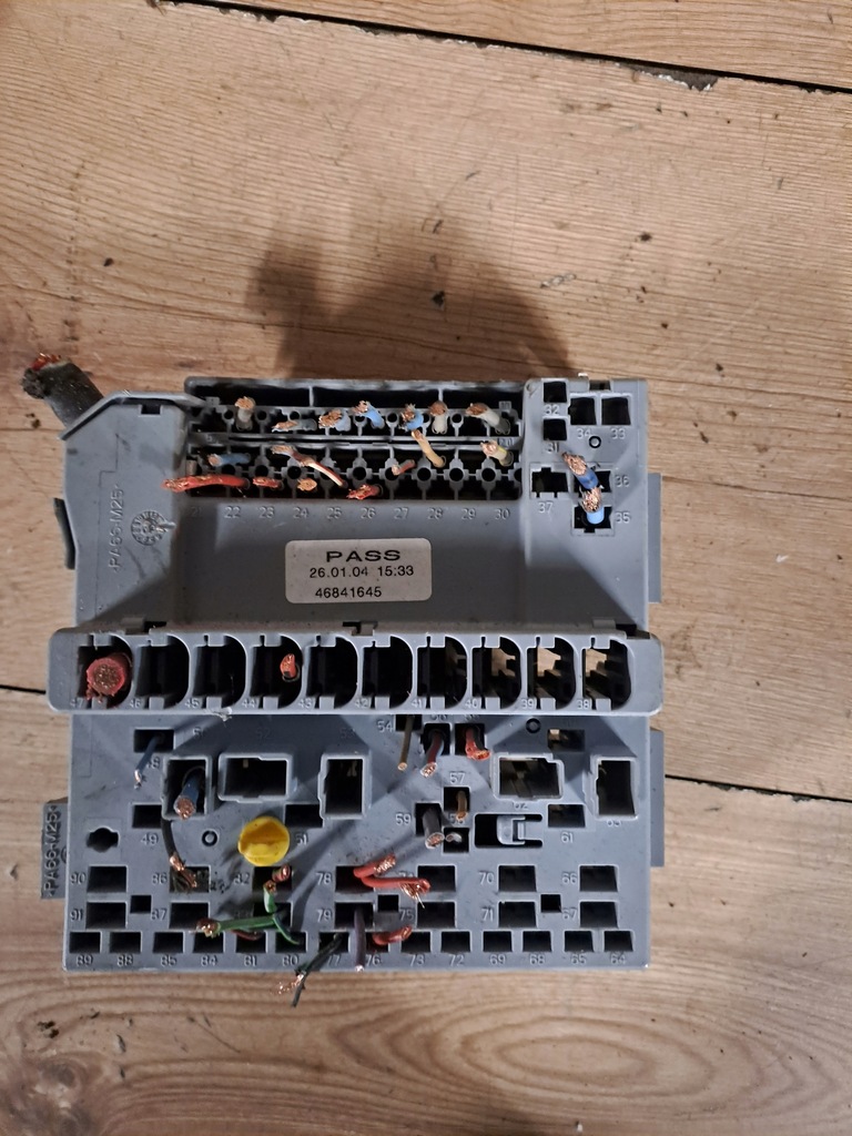 фото №1, Fiat panda ii коробка предохранителей 46841645