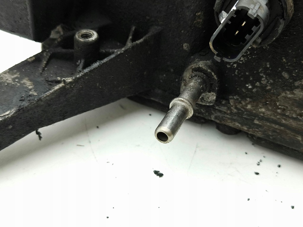 Купити Opel antara 2012 фільтр пального 25927517