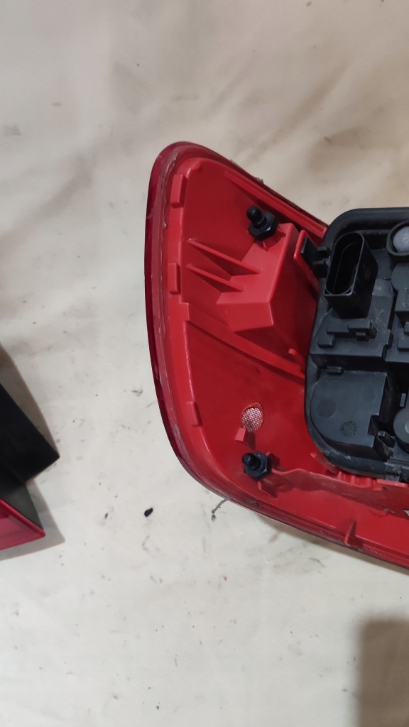 Audi a6 c6 4f фара правий задній універсал led 4f9945096 Оригінал