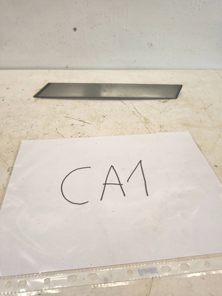 фото №8, Volvo xc40 18r. молдинг накладка na крила правий задня 31448960