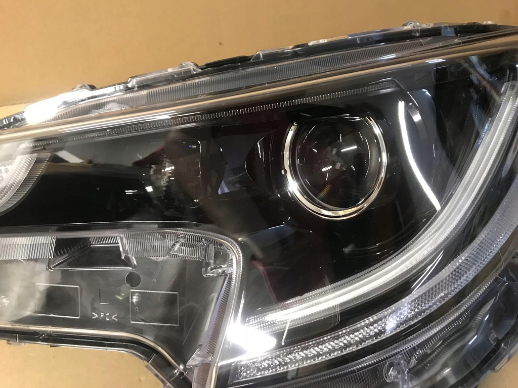 фото №9, Toyota corolla xii e21 комплект лампа перед