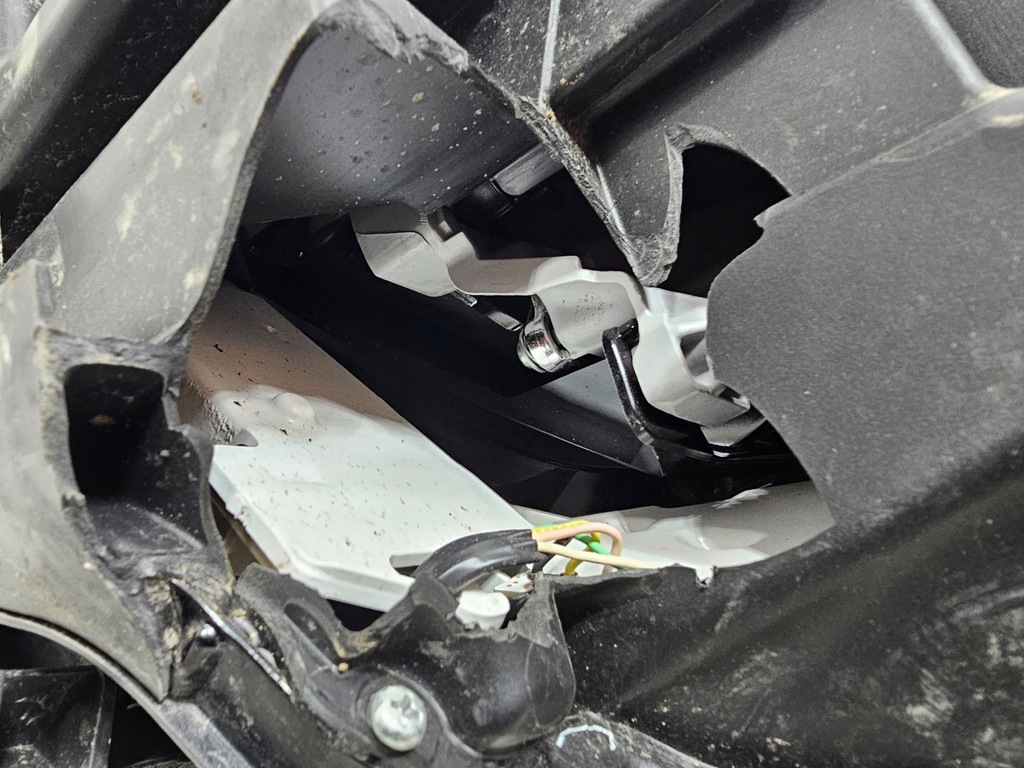 фото №10, Honda hr-v iii 21- лампа правый перед 33100-3w0 usa