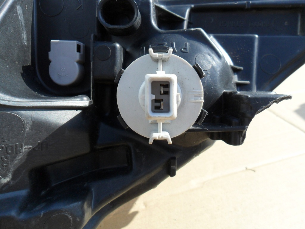 фото №16, Peugeot 107 81110-0h030 лампа правый перед передняя