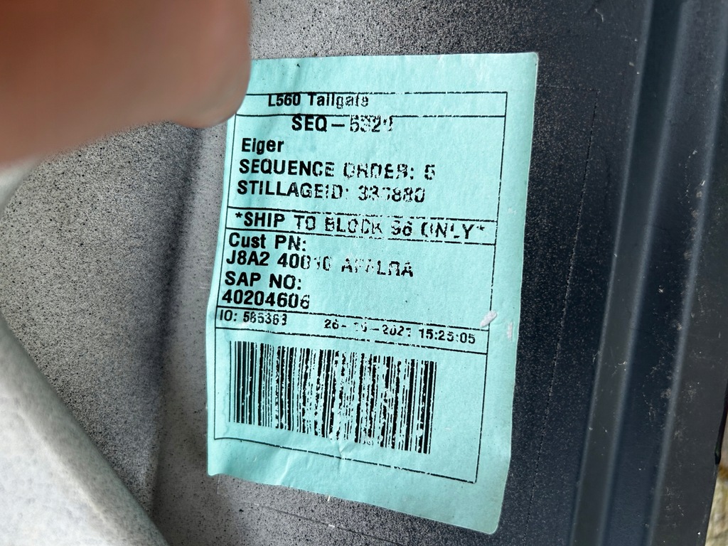 фото №10, Land rover velar крышка багажника задняя задняя