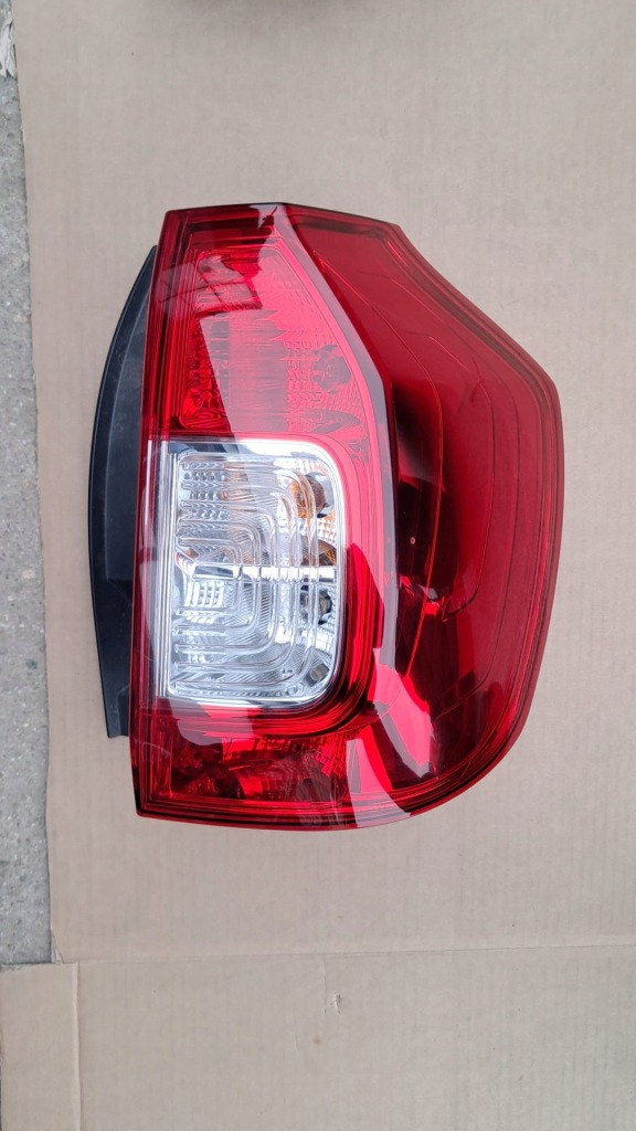 фото №1, Dacia logan ii kombi задняя правая лампа 265502081r