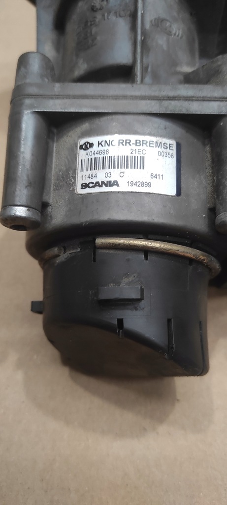 фото №8, Клапан главный тормоза тормозной scania r