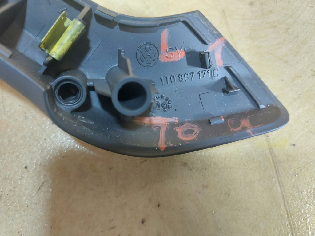 Touran i накладка ручки ручка левый задний  1t0867171c с Разборки