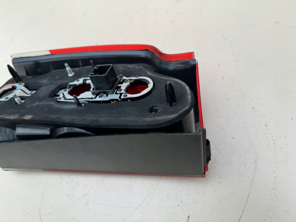 фото №14, Volvo v70 ii 2 00-07r лампа нижня правий задня права задня