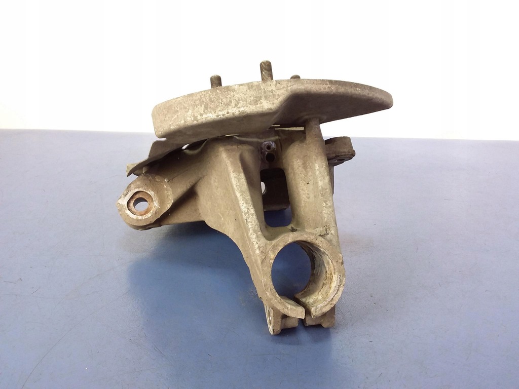 фото №3, Discovery sport 2,0 t поворотный кулак ступица левая