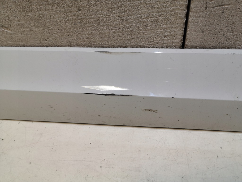 фото №2, Молдинг дверь правый перед vw t-roc r-line