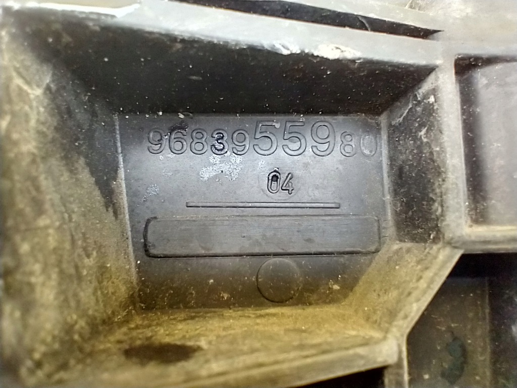 Citroen c5 x7 3.0 hdi корпус фильтра воздуха расходомер 9683955980 Оригинал