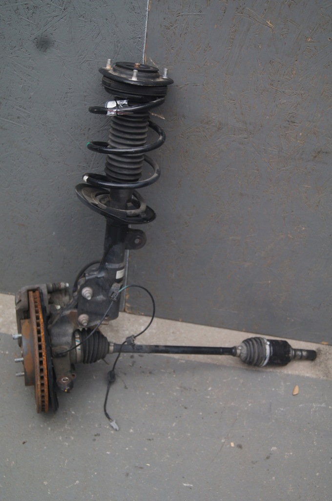 фото №1, Subaru xv ii crosstrek ii 2.0 амортизационная стойка приводной вал правая перед