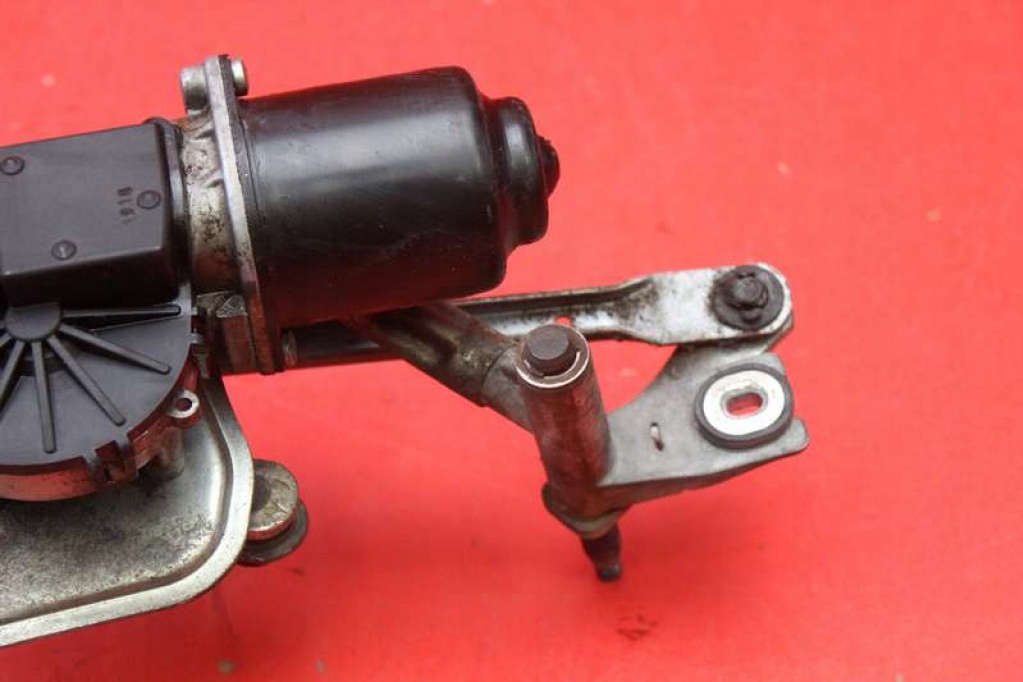 Купить Механизм моторчик дворник перед eu 64300335 fiat linea 06-12