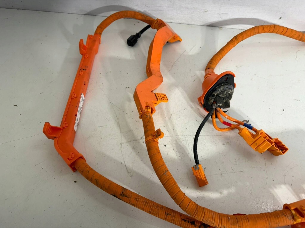 Шланг wysokiego напруги kia sportage v 1.6 t-gdi 24- hybrid eu Недорого