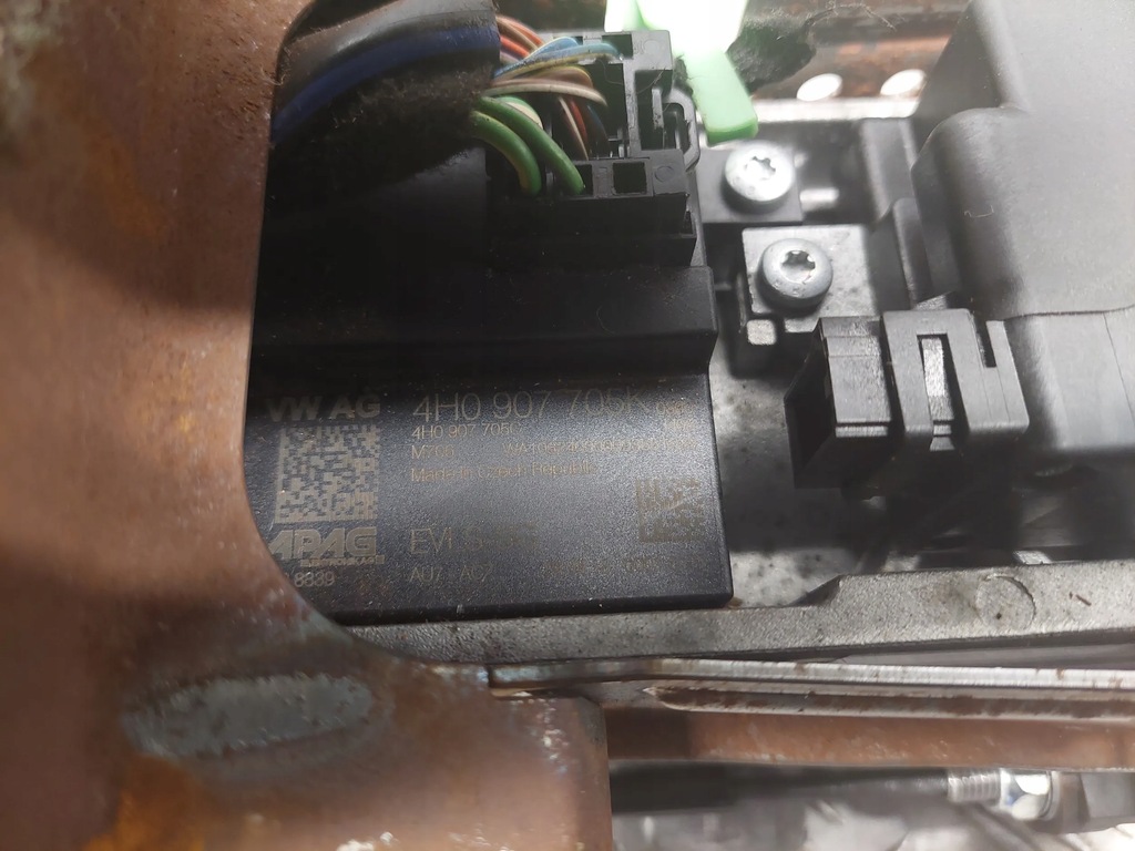 фото №9, Audi a7 s7 4g 4g0419506al ліва колонки кермові