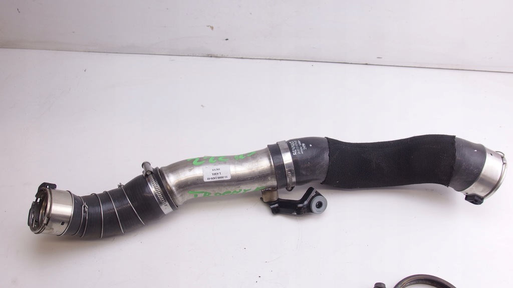 фото №1, Megane iv 1.8 rs труба шланг повітря