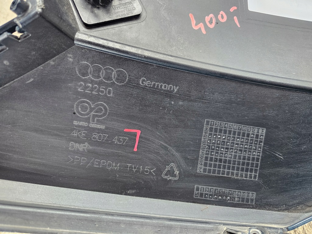 фото №16, Audi e-tron 24r бампер передній перед pod pdc 4ke807437