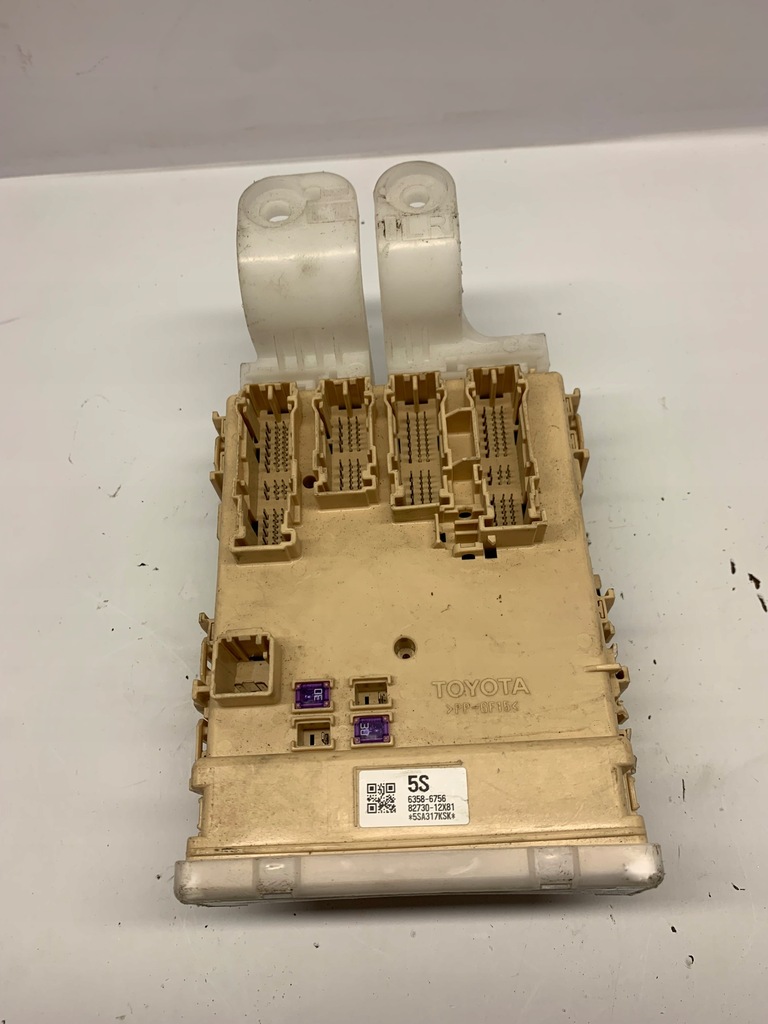 фото №1, Коробка запобіжників модуль toyota 89221-02480