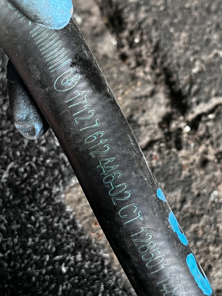 183 bmw x1e84 2.8i патрубок труба шланг води 7612446 Оригінал