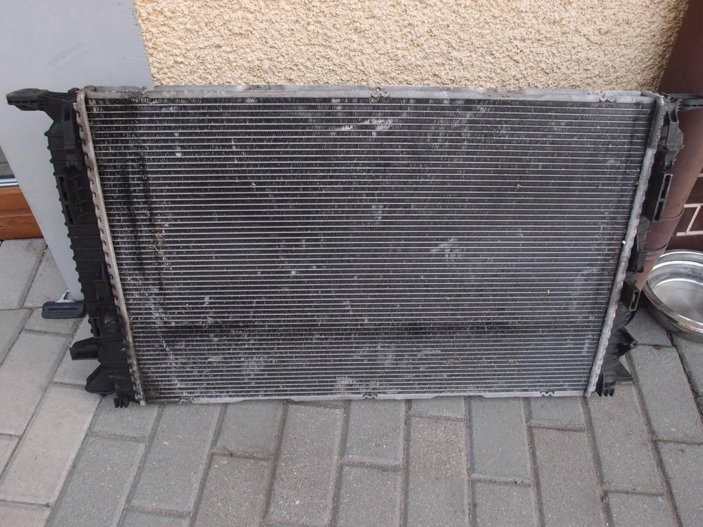 фото №8, Радіатор wody audi a4 b8 2.7 tdi 8k0121251aa