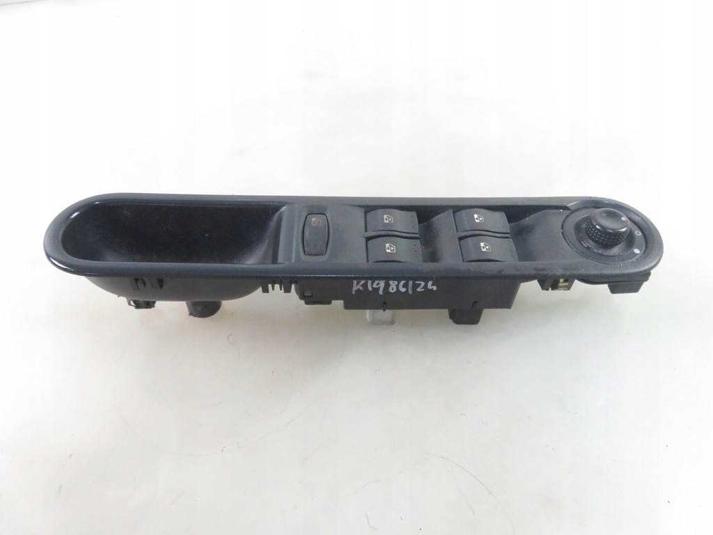 фото №2, Панель окон renault espace iv 8200519359