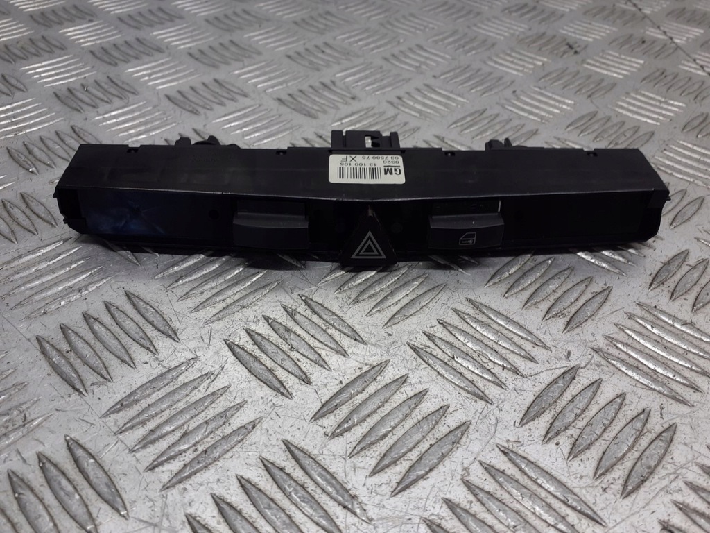 фото №1, Кнопка перемикач opel zafira b 1.9 cdti 03758075