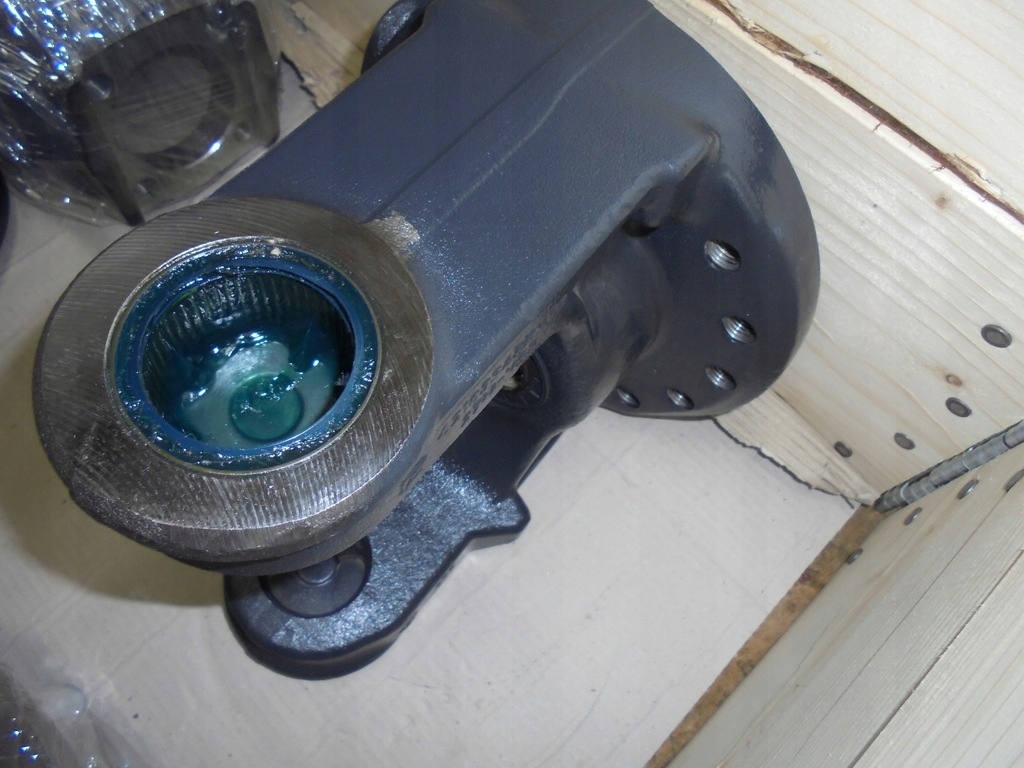 фото №5, Кронштейн поворотний кулак iveco trakker, eurotrakker 42103347