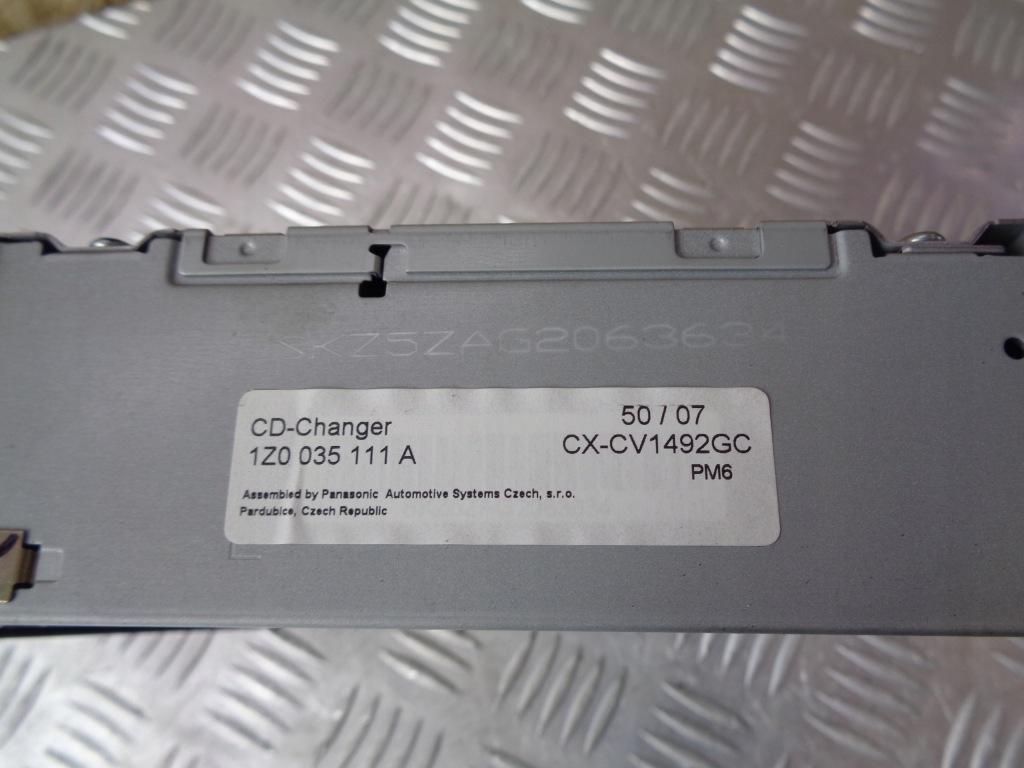 фото №6, Чейнджер дисків cd octavia 2 ii 04-