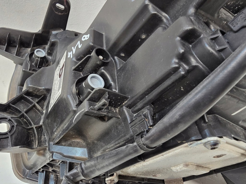 Купити Mercedes x klasa 470 фара права led a4709060900