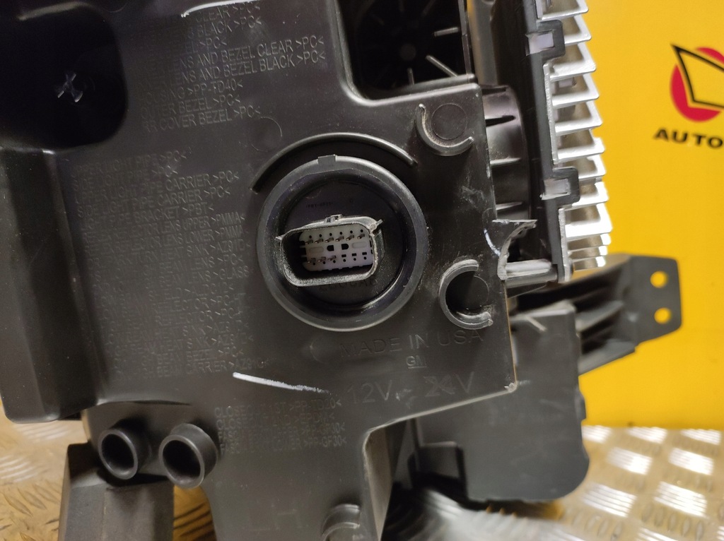 фото №9, Gmc sierra 1500 2022-2023 фара лампа czarna full led левая usa