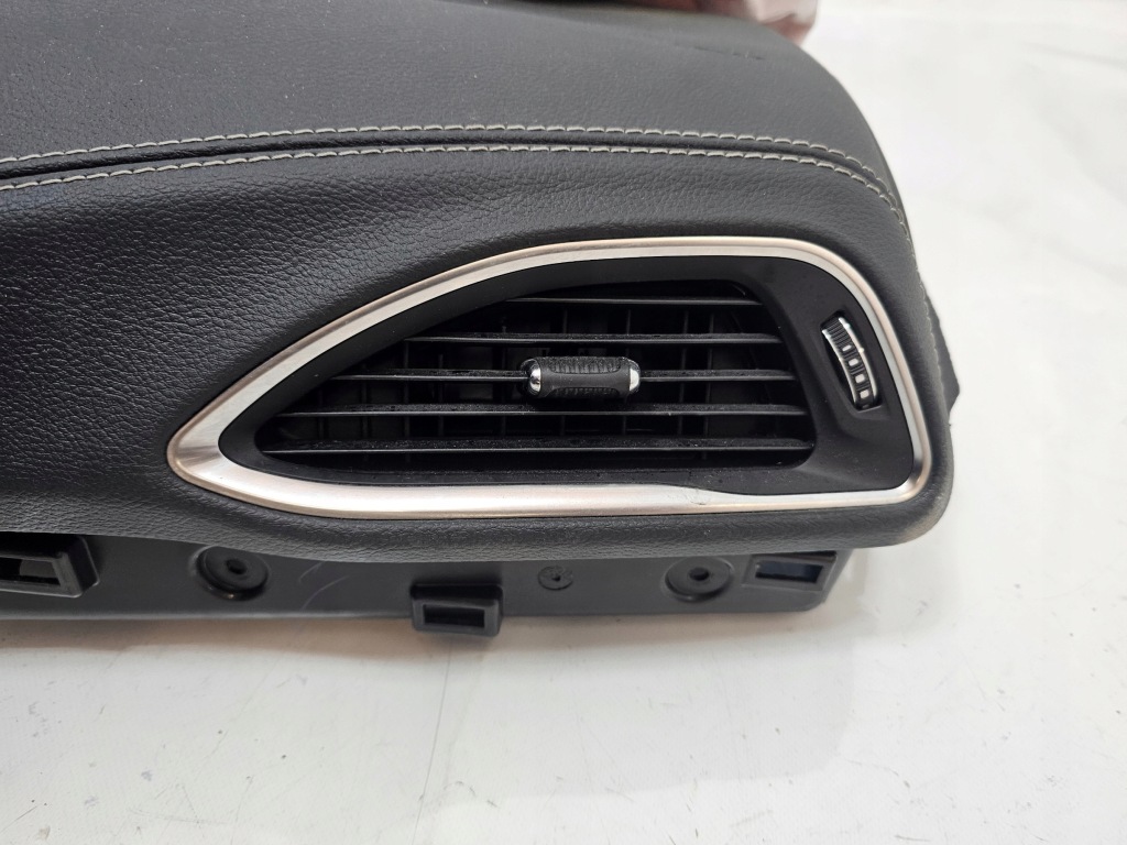 Chrysler pacifica 17- приборная панель приборная подушка 68226856ae америка Цена