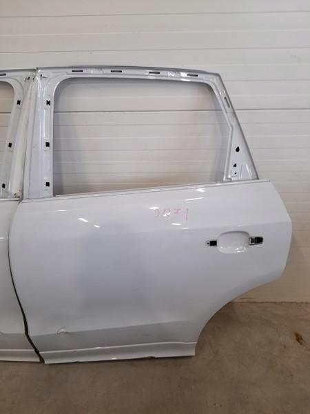 фото №1, Дверь левая задние audi q5 8r0