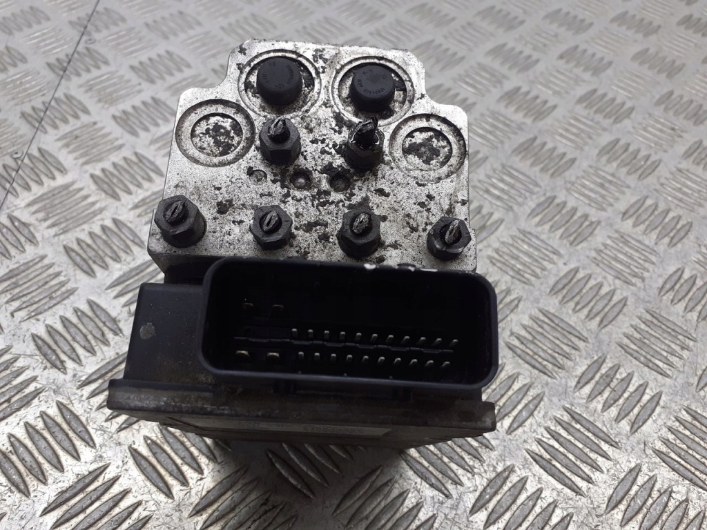 Насос abs alfa romeo 147 1.9 jtd 51796046 Цена