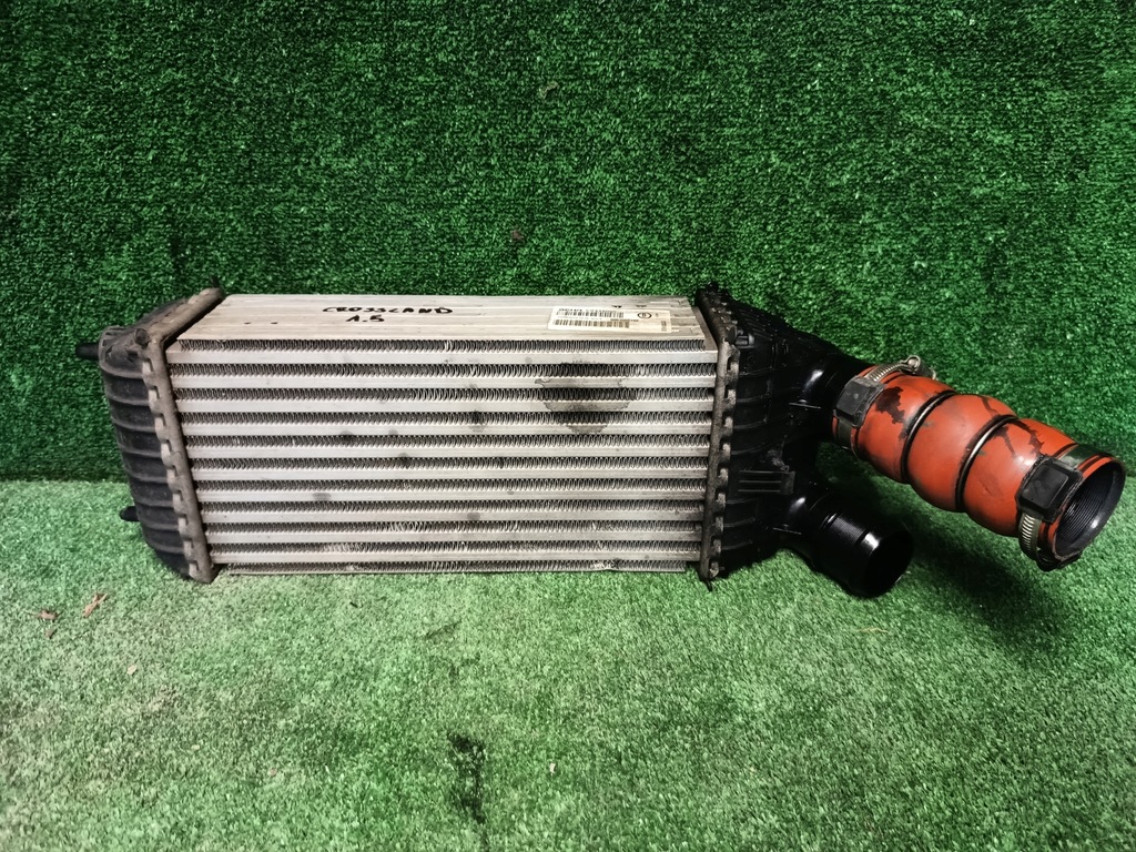 фото №1, Opel crossland интеркулер радиатор воздуха 9803900780