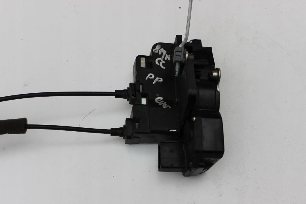 фото №1, Antara captiva lift 2011-2013 -замок правый передний ,8 pin