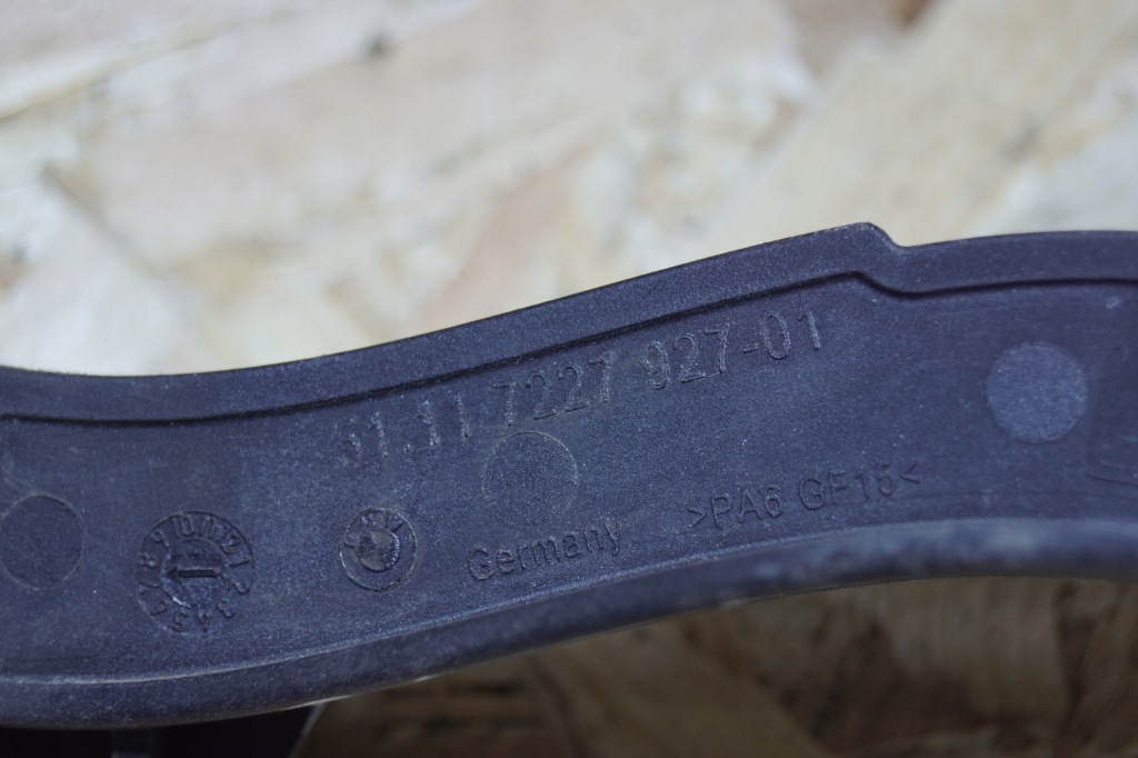 Кронштейн кронштейн лампы фара bmw e92 e93 рестайлинг  7227927 Недорого