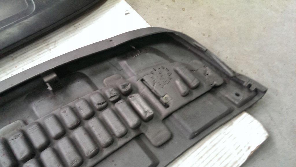 Накладка спойлер бампера перед audi q7 4l0807733b Ціна