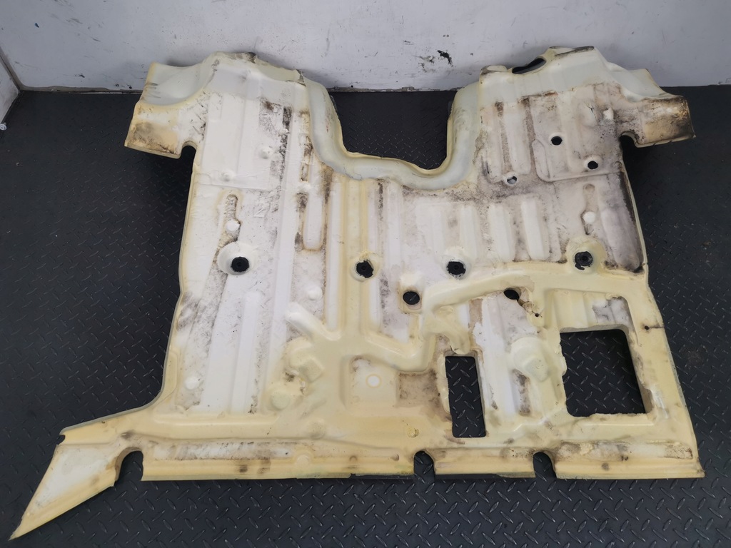 фото №5, Renault trafic iii 3 пол обшивка кабины