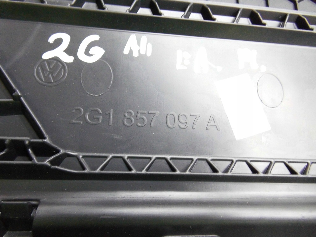 фото №8, Бардачок панелі консолі пасажира 2g1857101a vw polo 2g europa оригінал