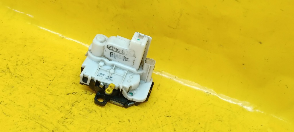 фото №1, Замок дверь левый задняя panda y05b8169mp 03-12r