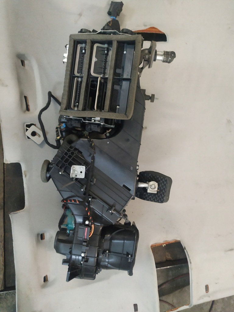 фото №1, Audi q7 отопитель 4l0820003e