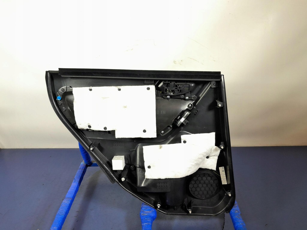 фото №3, Subaru forester iv обивка дверь задняя правая кожа