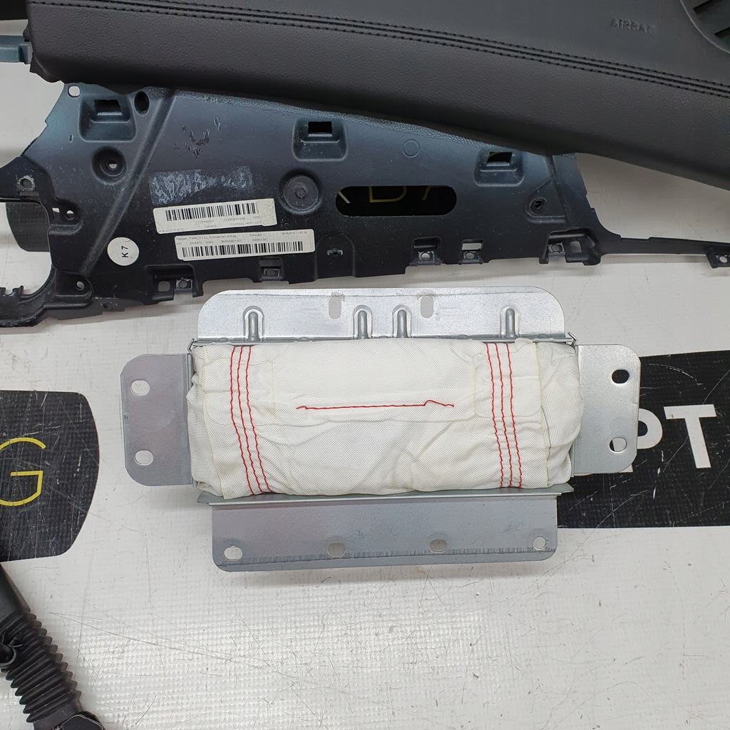 фото №10, Bmw z4 e89 панель приладів консоль подушки безпеки ремені подушка безпеки