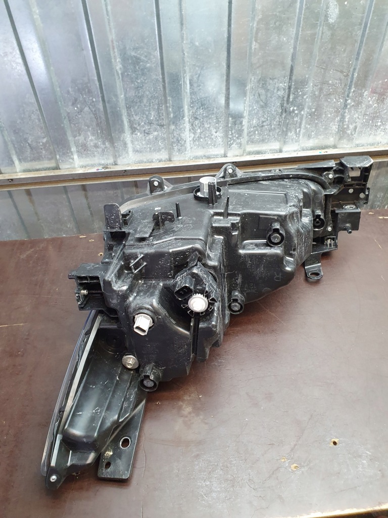 Фара перед правий full led mazda 3 3 рестайлінг  16-19 Доставка